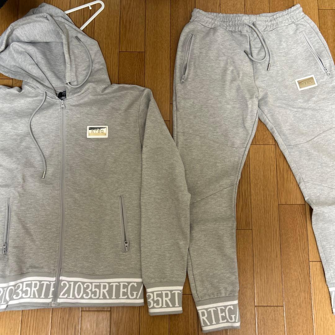 アダムスジャグラーセットアップ。上下別々での販売希望の方コメント