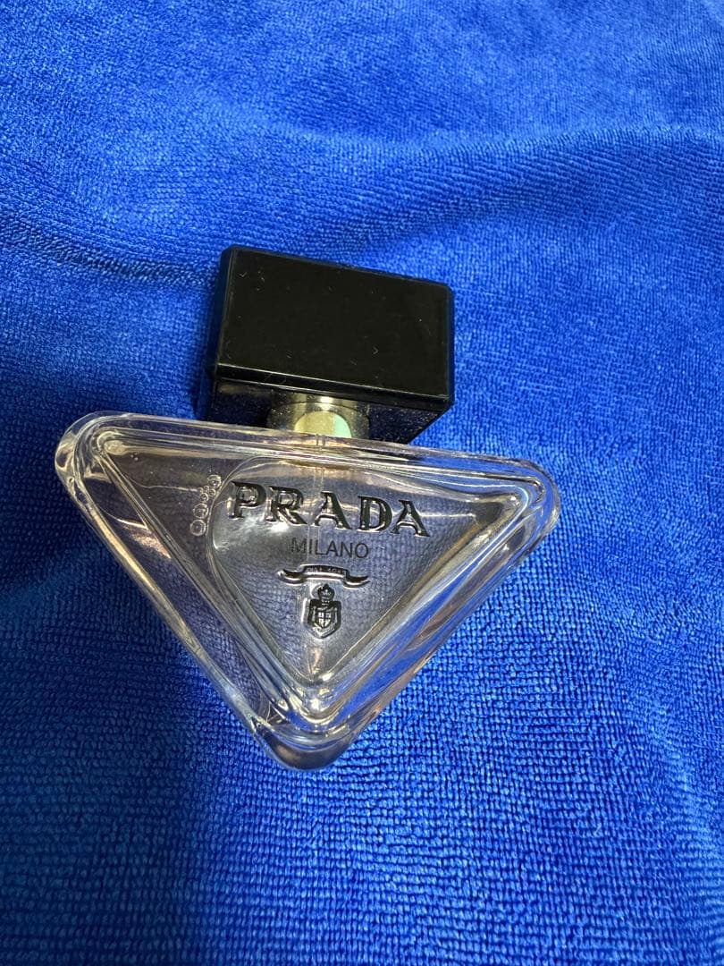 値下げ交渉あり！数回の使用ほぼ新品！　prada パラドックス オーデパルファム