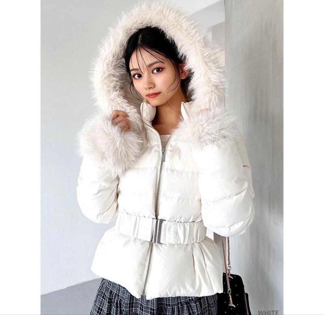 新品 RESEXXY リゼクシー ショートダウンジャケット フードファーホワイト