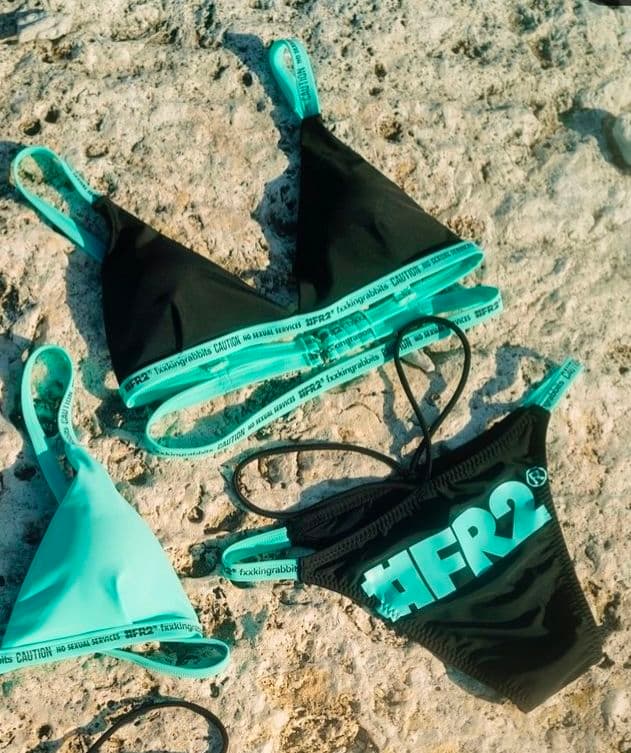 FR2-ビキニ水着-黒-新品未使用-ポーチ付☆2024夏 - メルカリ