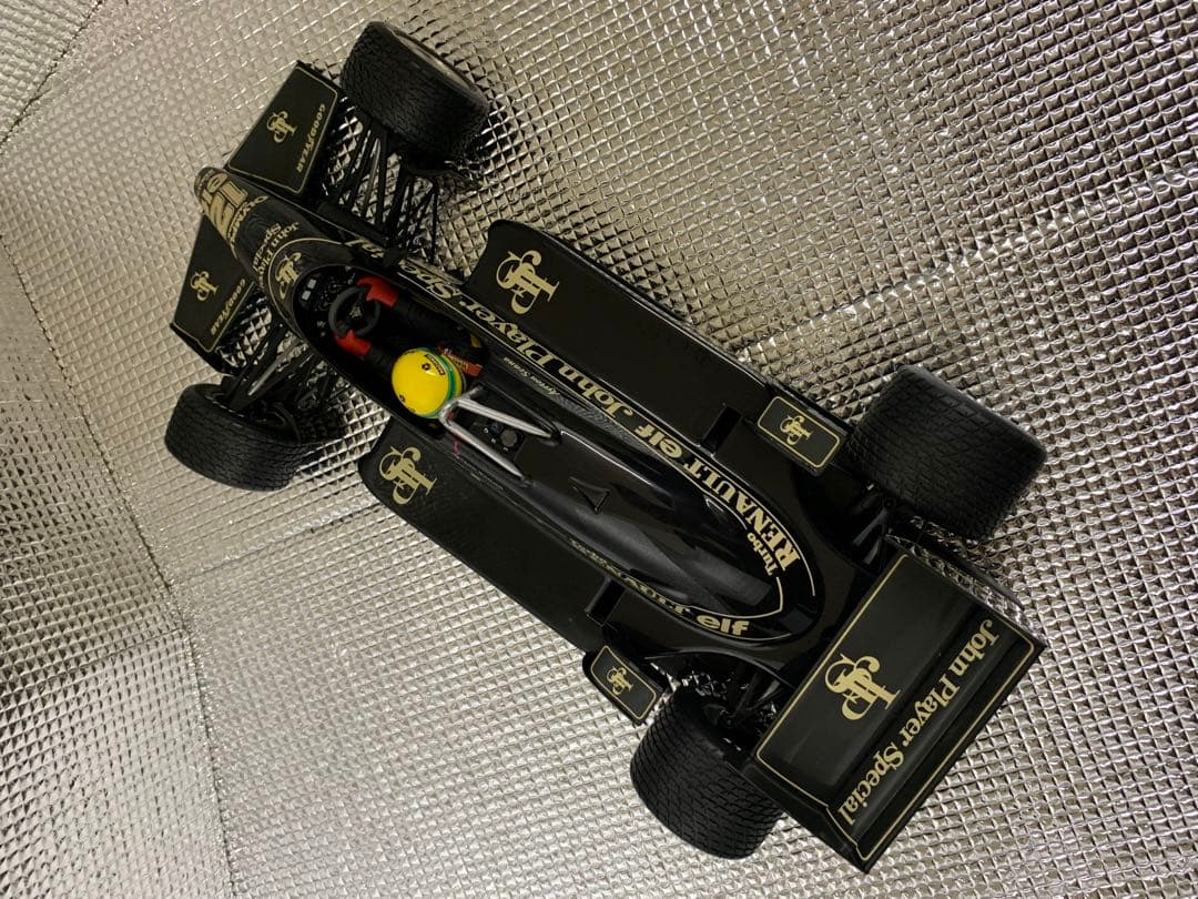 BIGサイズ！F1 ロータスルノー97T アイルトンセナ 1/12】 - メルカリ