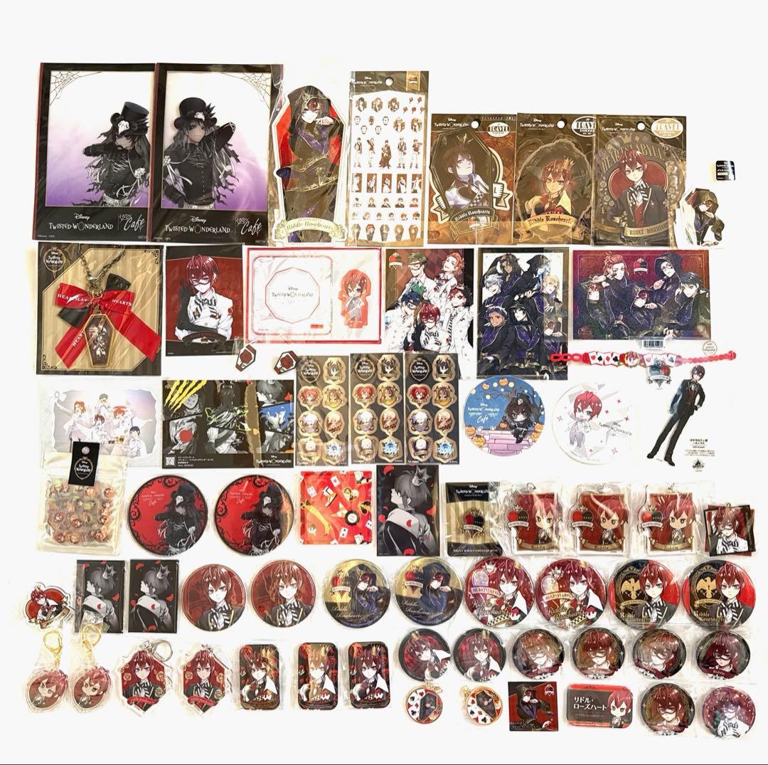 ツイステ リドル デュース 缶バッジ カフェ 特典 アクスタ アクキー ハーツ