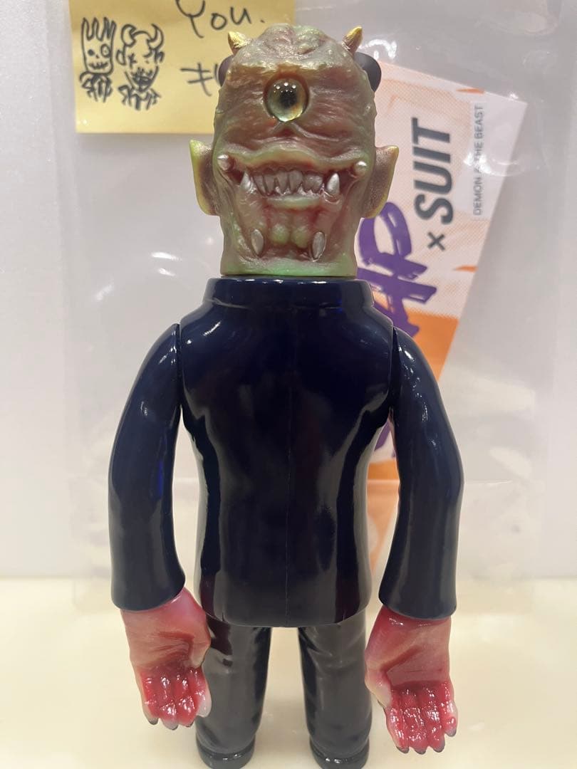 キムラトイ DEMON & THE BEAST HEAD SWAP × SUIT - メルカリ