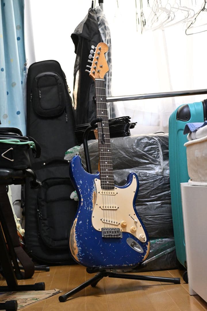ストラトキャスタータイプ エレキギター 青 レリック
