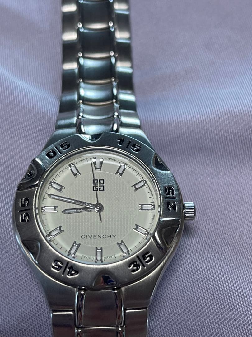 ジバンシー　Givenchy レディース　時計