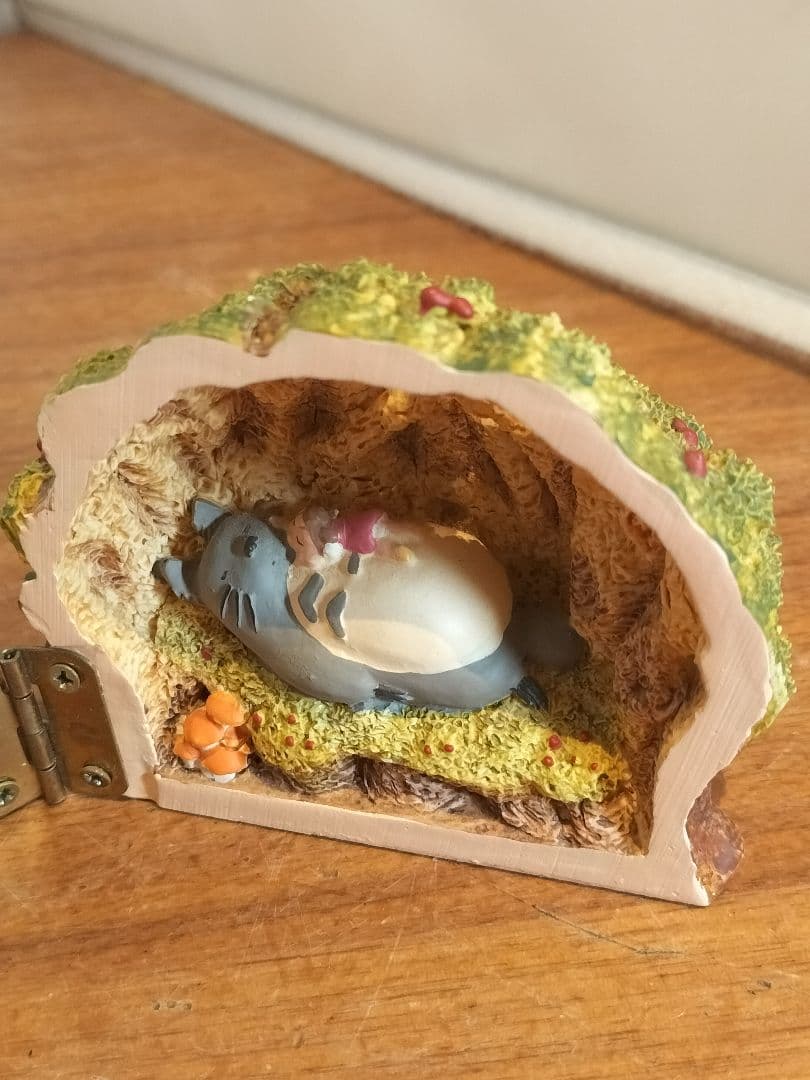 となりのトトロ 置物 メイのお昼寝見開きジオラマ - メルカリ