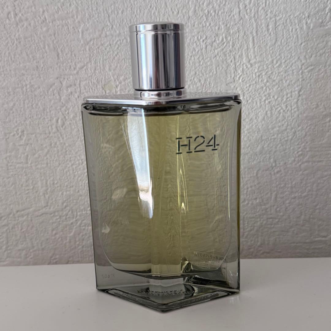 ほぼ新品／HERMES H24 Eau de Parfum 100ml 箱入り