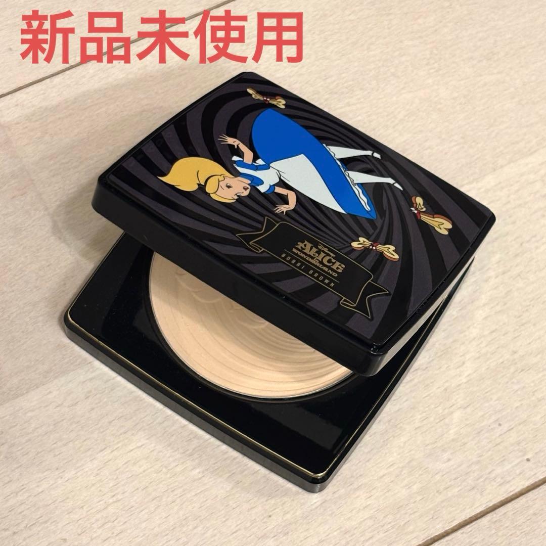 ボビイブラウン　シアーフィニッシュプレストパウダー ボビイ ブラウン / シアーフィニッシュ プレストパウダーの公式商品