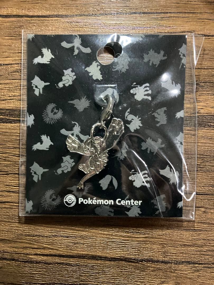 ルギア 全国ずかんメタルチャーム 特別カラー ポケモンセンター 非売品