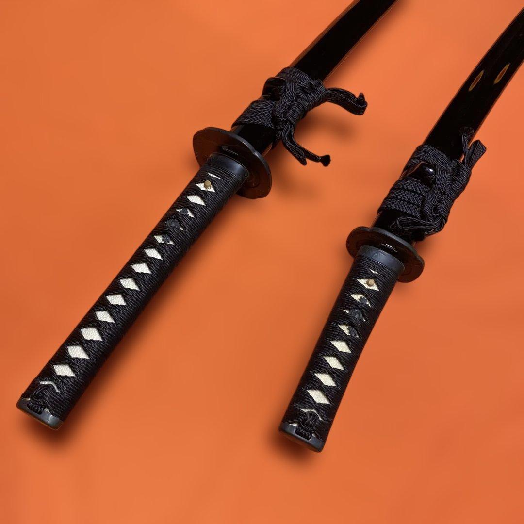 高級居合刀大小２本 黒柄 竹笹木瓜黒鍔 黒呂鞘