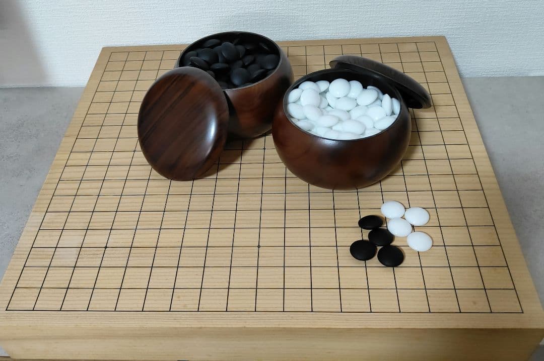囲碁盤・碁石セット 木製 碁石入れ付き