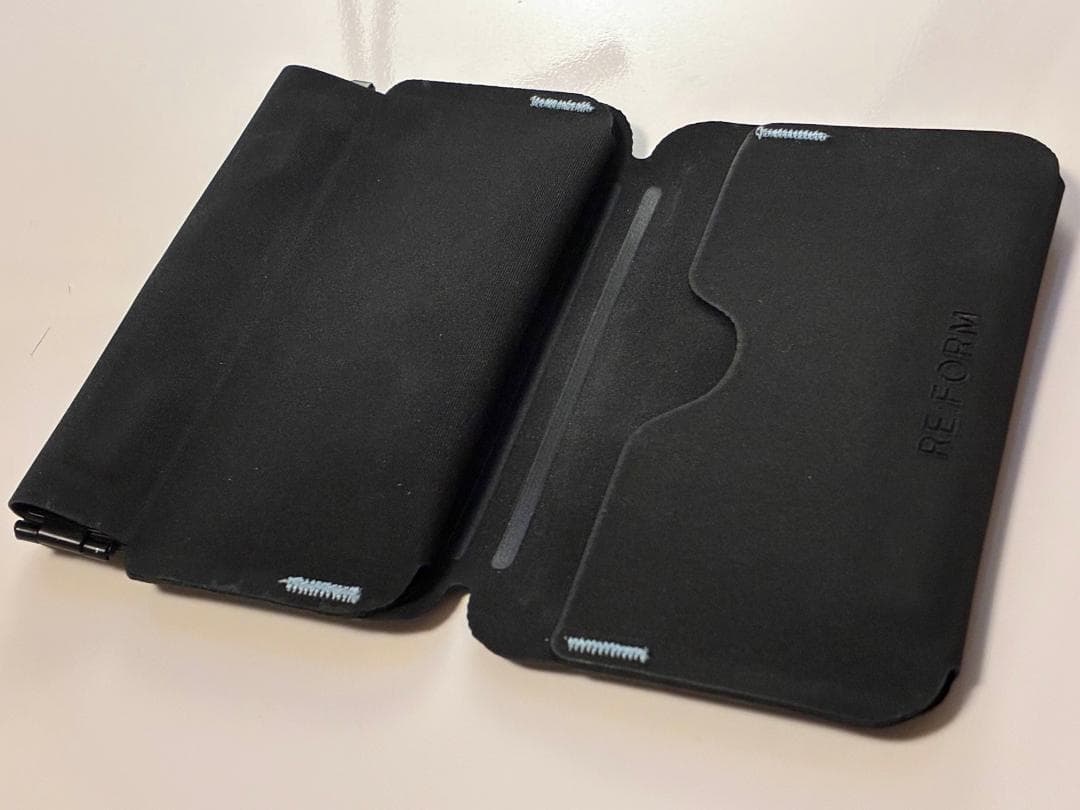 【美品】RE:FORM RE:01 スリーブ 財布 ウォレット ミニマル RE:FORM® RE:01 (コインスリーブ)