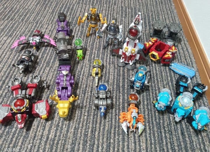 ミニプラ キュータマ合体シリーズグリスターインジェクション ケルベロスボイジャー