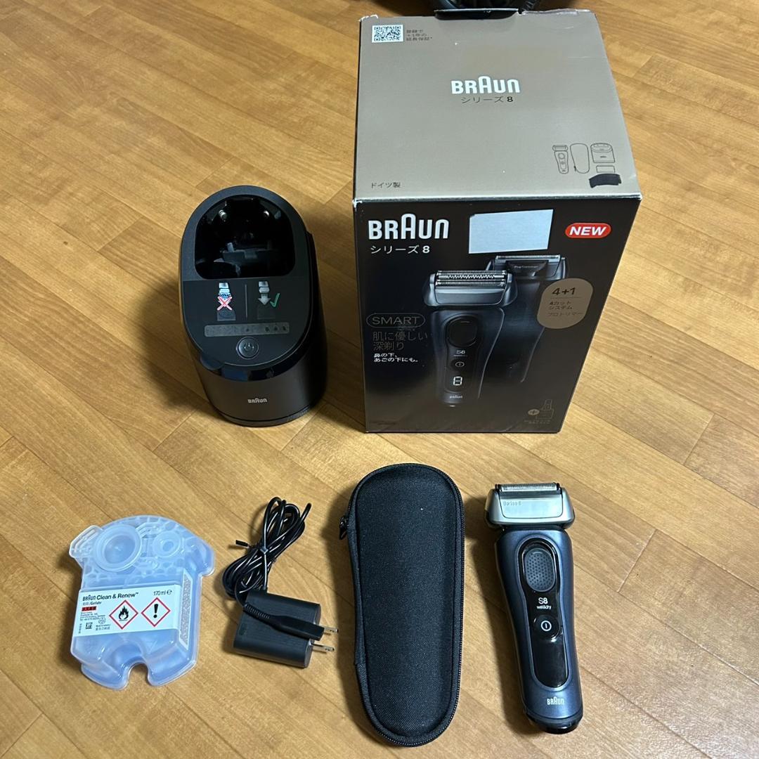 BRAUN シェーバー シリーズ8 充電式 ４＋１カットシステム
