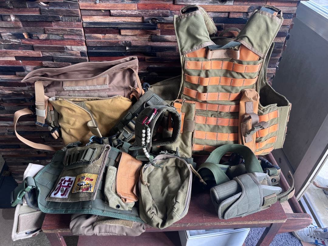 タクティカルベスト サバゲー　個人装備　まとめて販売