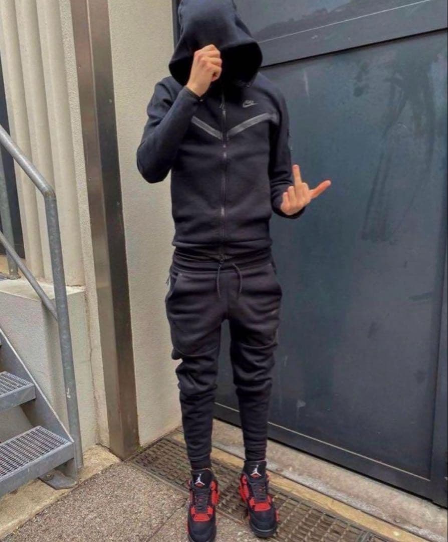 NIKE テックフリース ブラック セットアップ 黒タグ - メルカリ