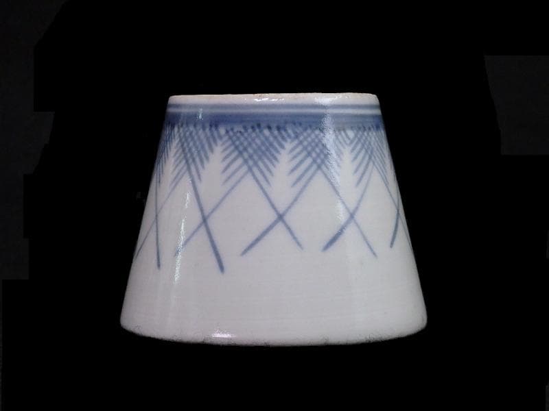 古伊万里 染付 桧垣草紋の図 蕎麦猪口 江戸期 080AS-CDf - メルカリ