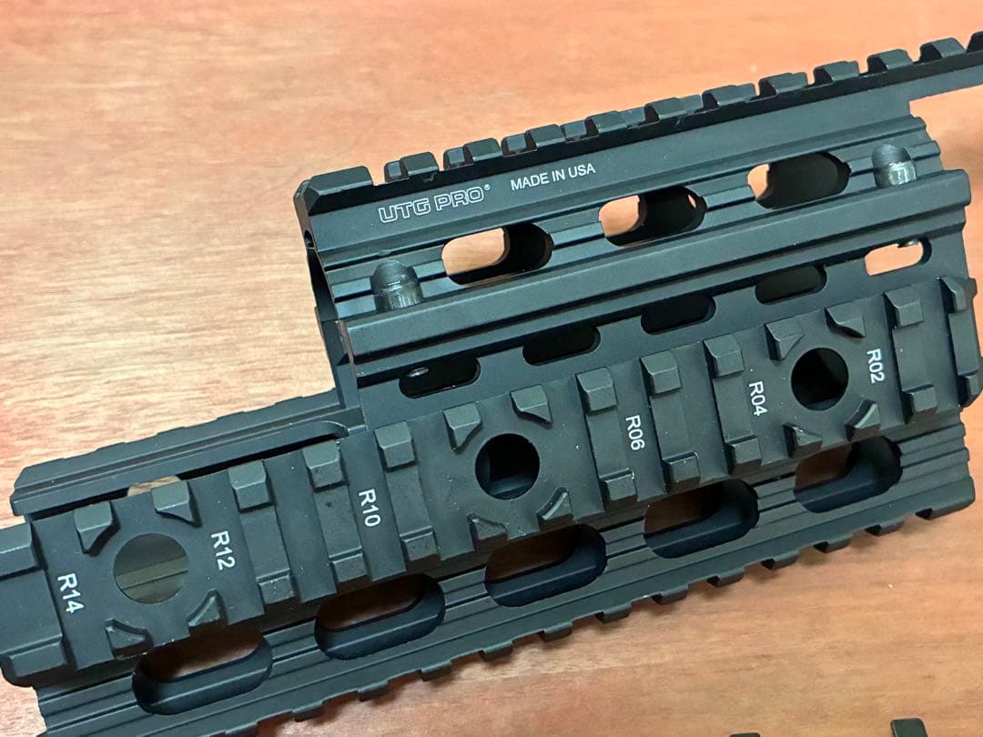 LEAPERS リーパーズ　UTG AK クアッドハンドガード 実物 リーパーズ UTG PRO ハンドガード AK用 Keymod スーパースリム