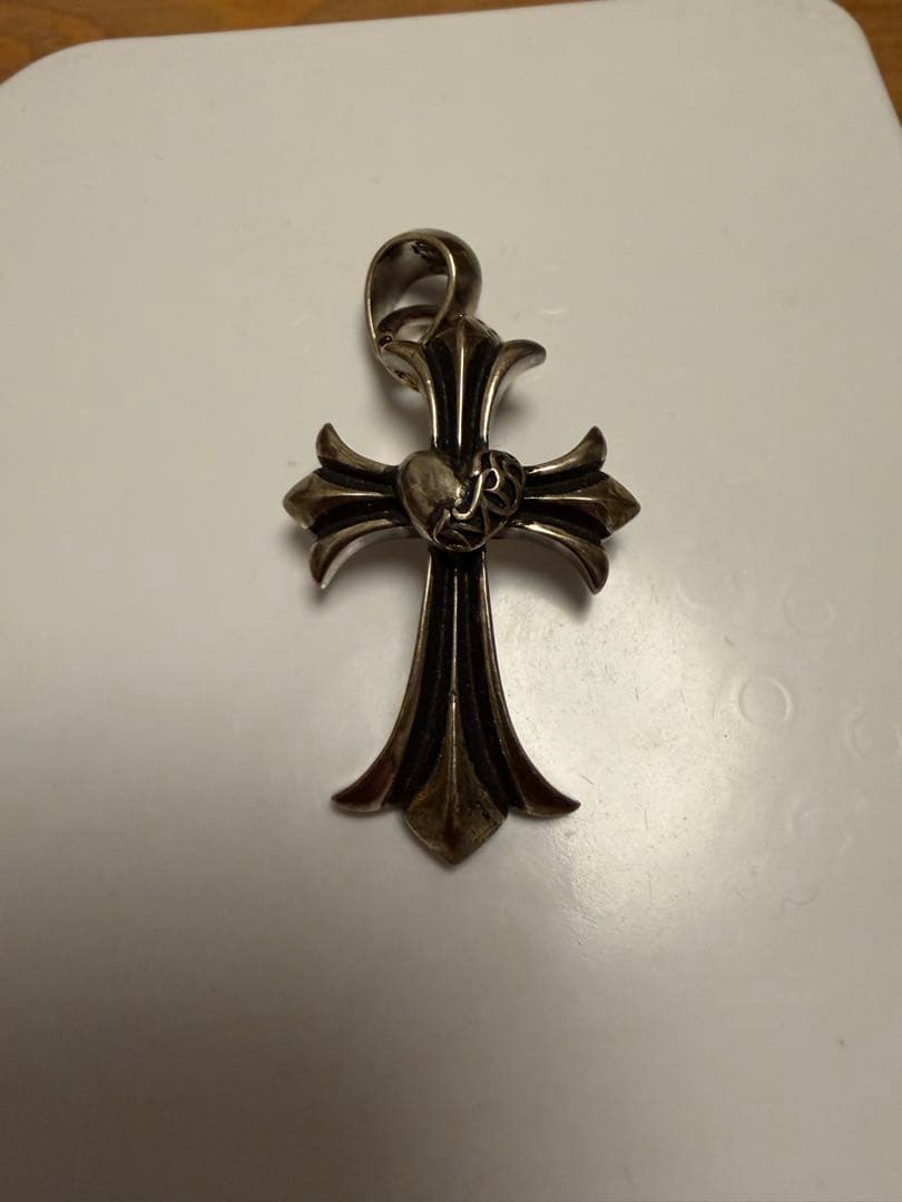 クロムハーツ ハートクロスチャーム