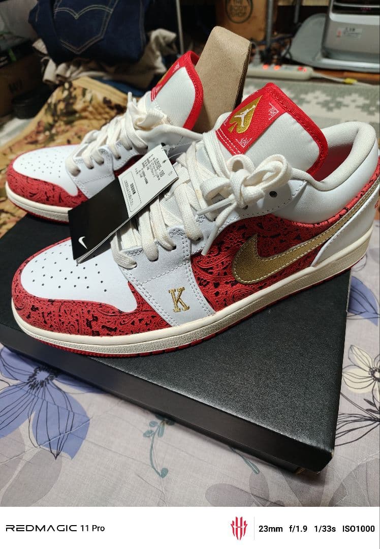 新品　NIKEエアジョーダン1 ロースペード27.0㎝