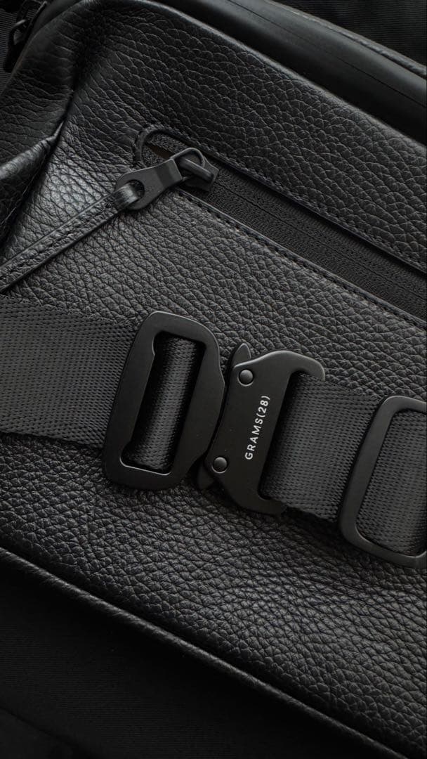 GRAMS28 156 シティ・クロスボディ
