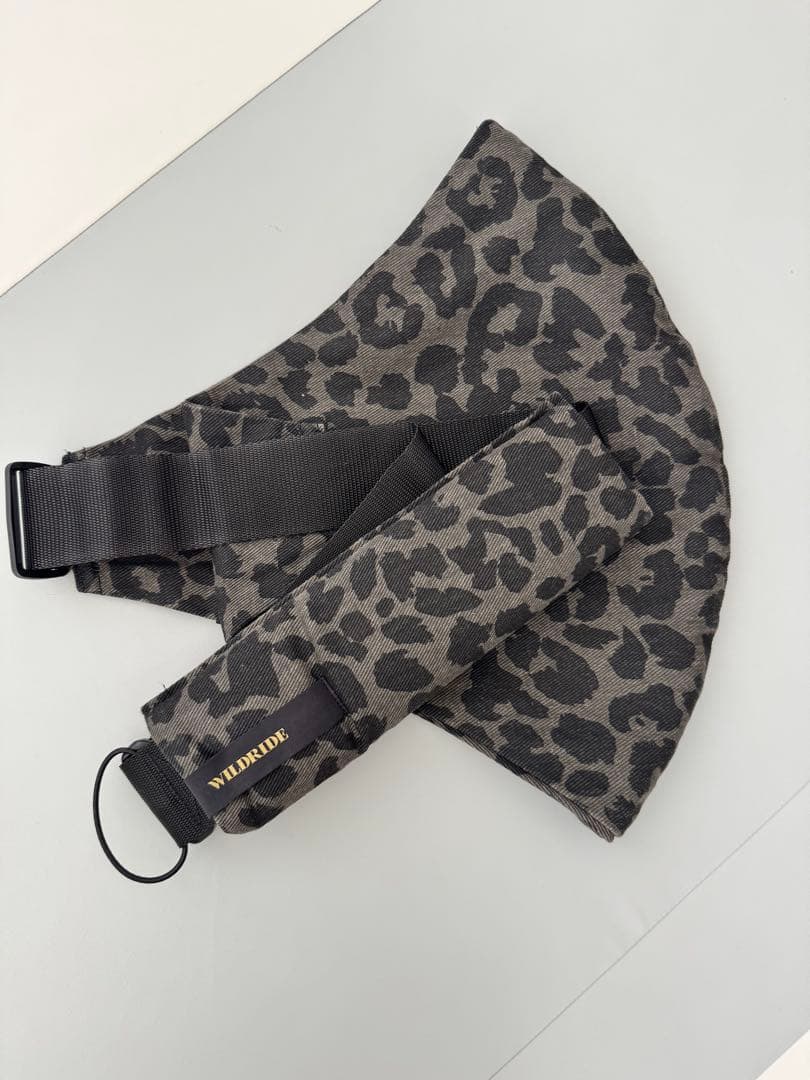 【美品】WILDRIDE ワイルドライド　ヒップシート ショルダー抱っこ紐 ワイルドライド】 ヒップシート ショルダー 抱っこ紐 スリング