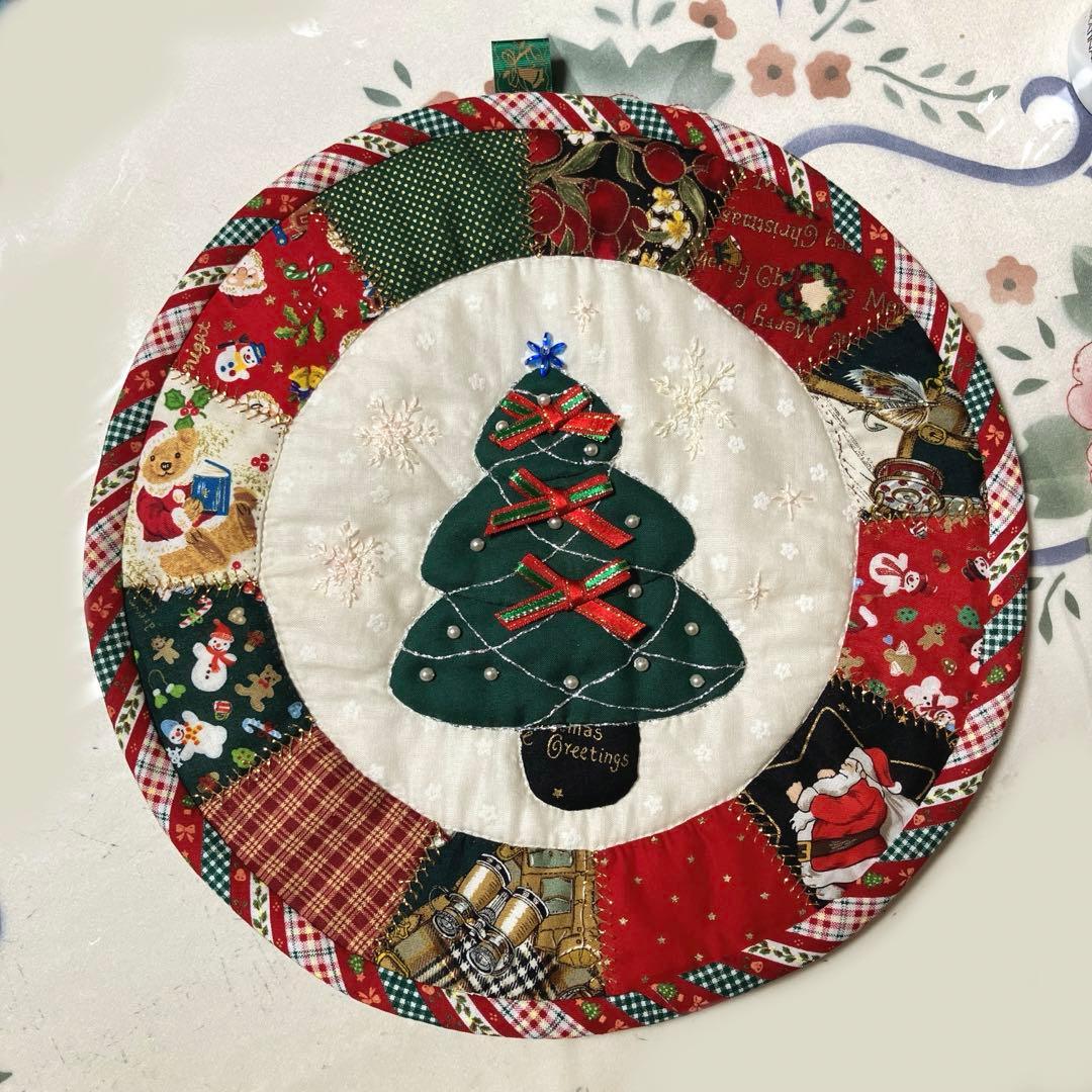 クリスマスタペストリー☆パッチワーク☆ハンドメイド - メルカリ