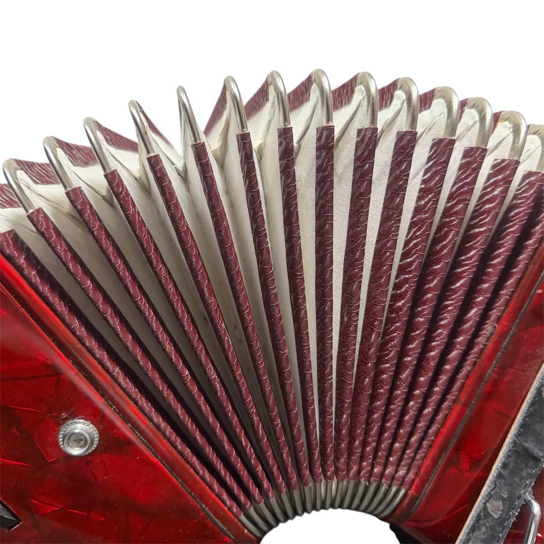 希少価値】32鍵 GOLDENCUP アコーディオン - メルカリ