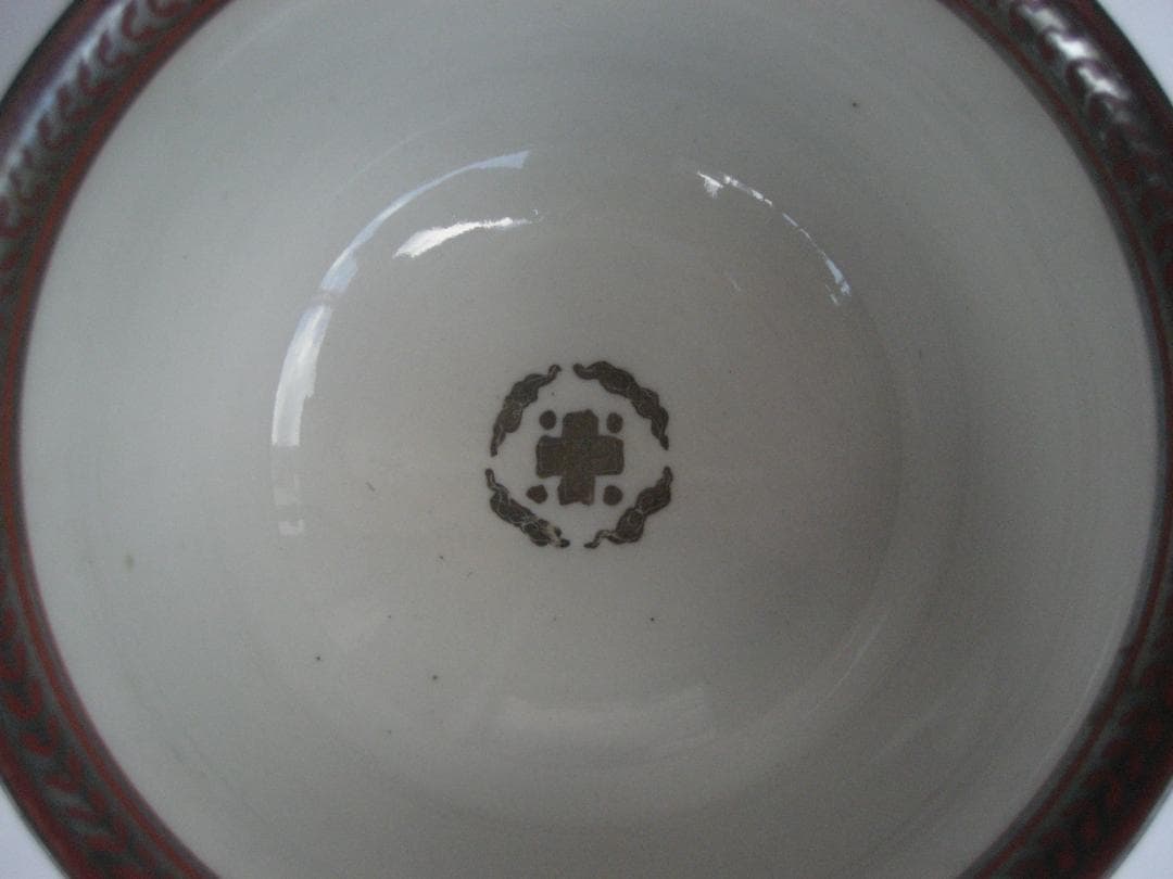 永楽善五郎作 銀彩蓋付茶碗（大小二個のセットです）美の極地とはこの