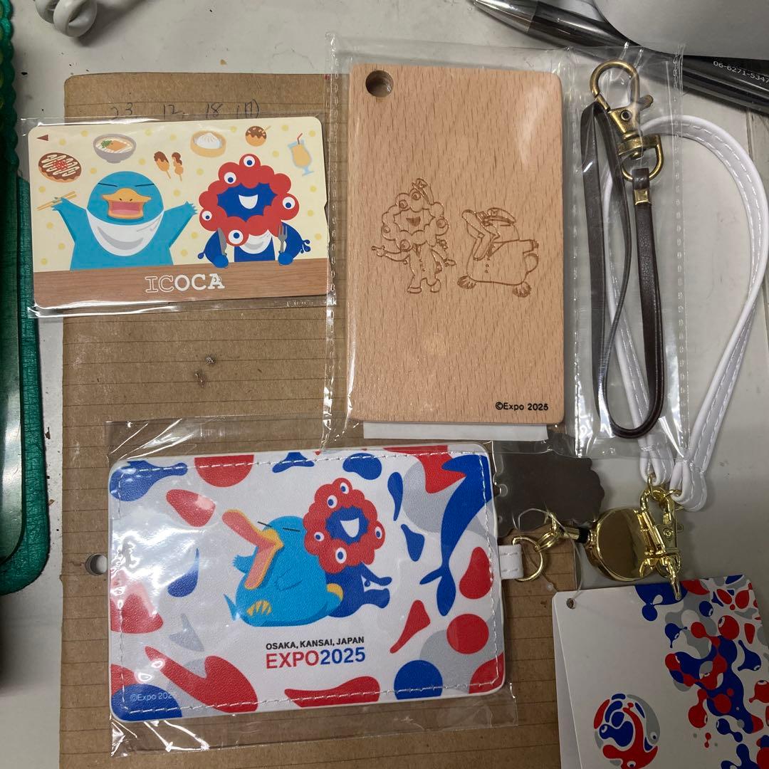 万博会場限定】ICOCA・ミャクミャク イコちゃん 合皮 木製パスケース
