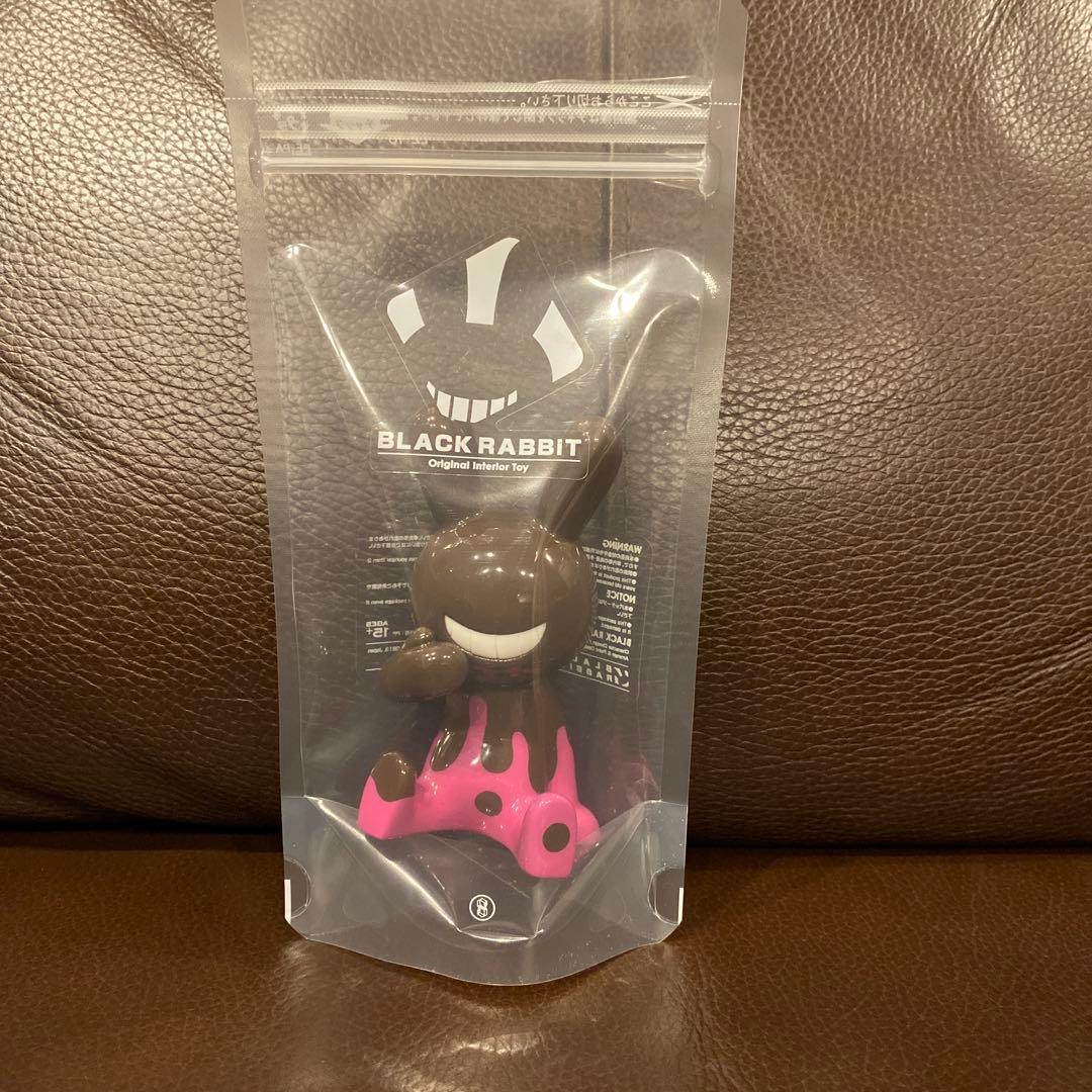 ブラックラビット　いちごチョコ BLACK RABBiT ブラックラビット 立ち姿 いちごチョコ チョコミント