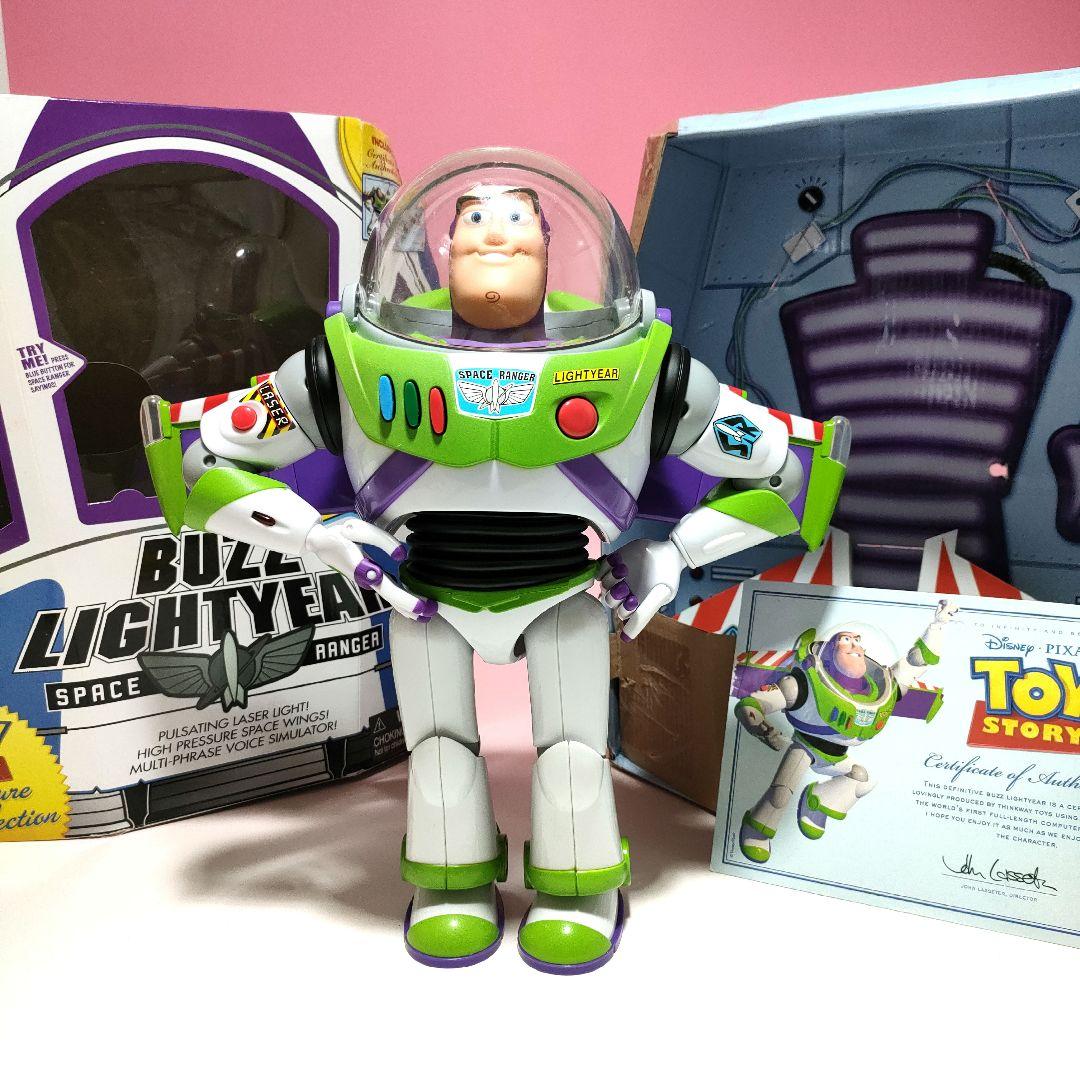 トイ・ストーリー シグネチャーコレクション バズ・ライトイヤー