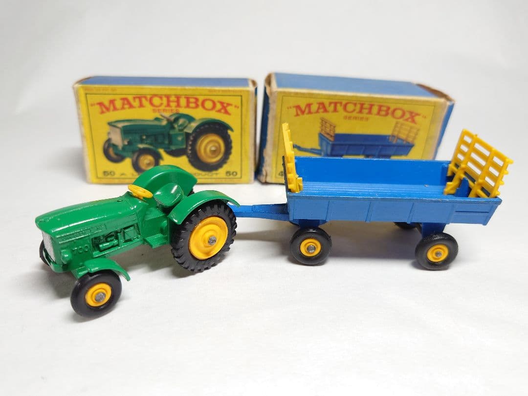MATCHBOX トラクターとトレーラー セット