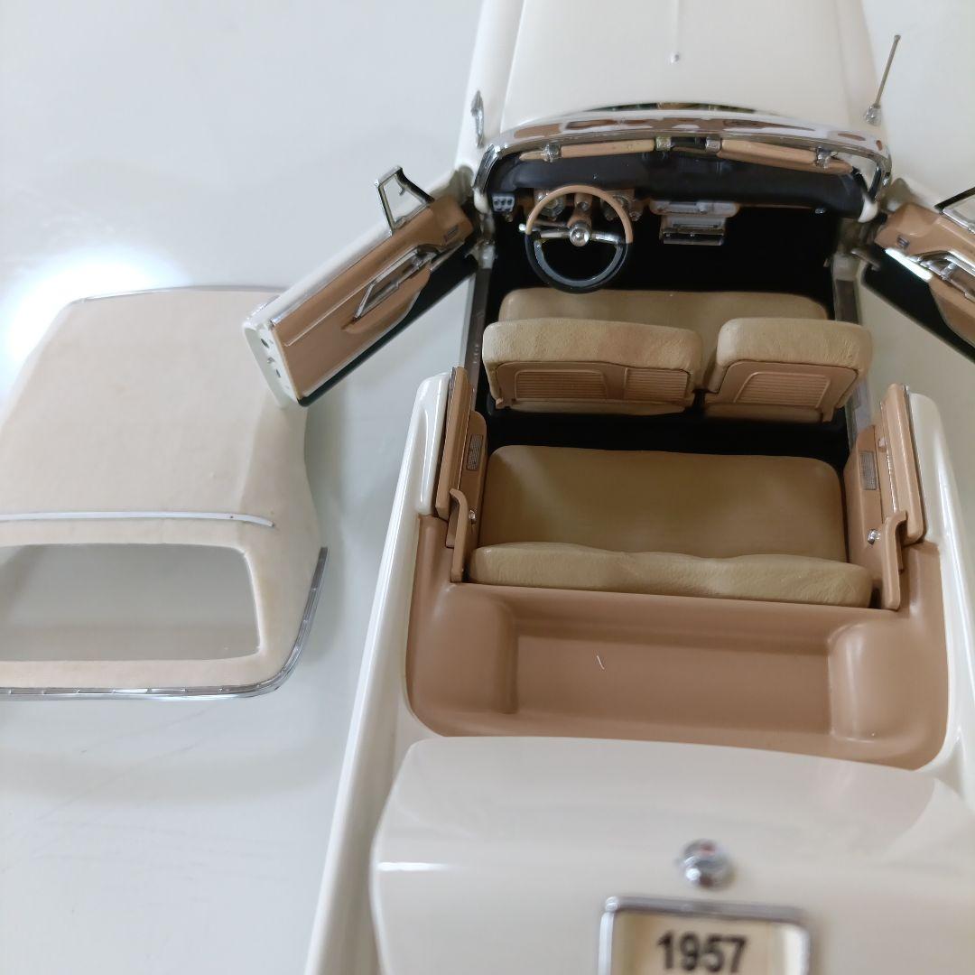 ダンバリーミント製 1957 クライスラー 300C 1/24 - メルカリ