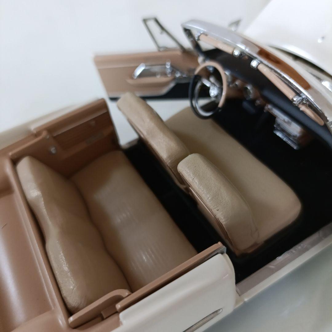 ダンバリーミント製 1957 クライスラー 300C 1/24 - メルカリ