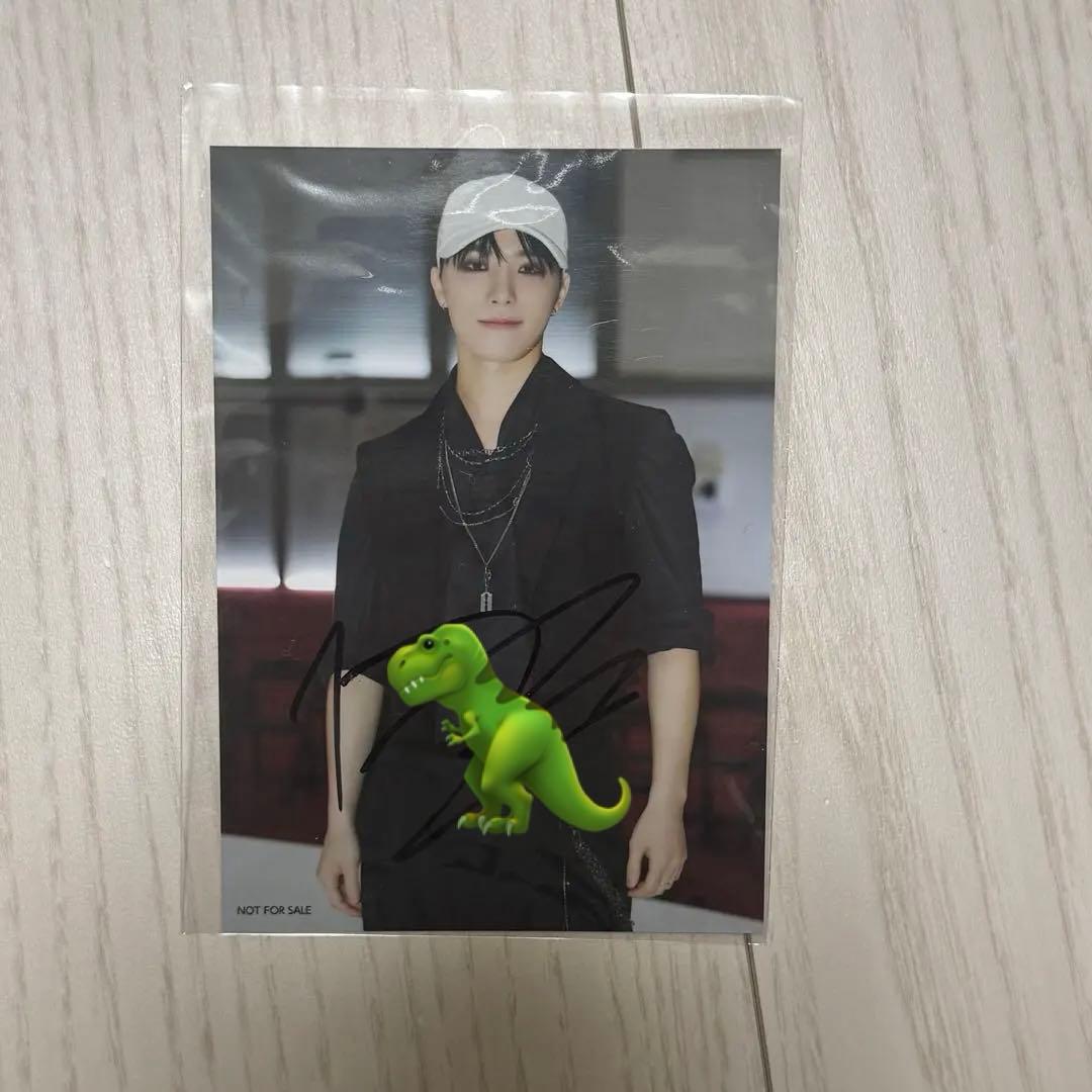 ディノ 17 IS RIGHT HERE 生写真 サイン