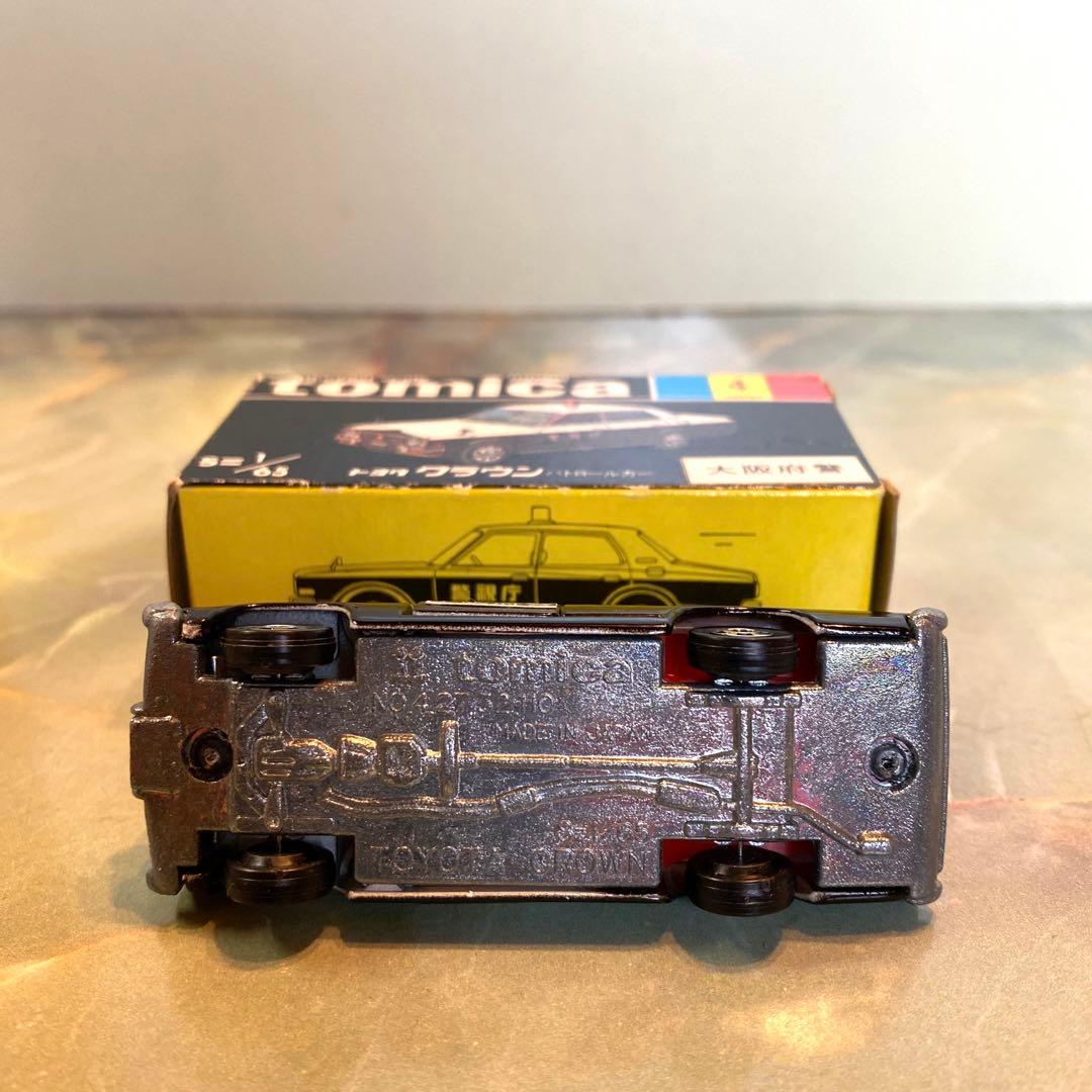 トミカNO.4トヨタクラウンパトカー(大阪・兵庫・京都)3台セット 黒箱