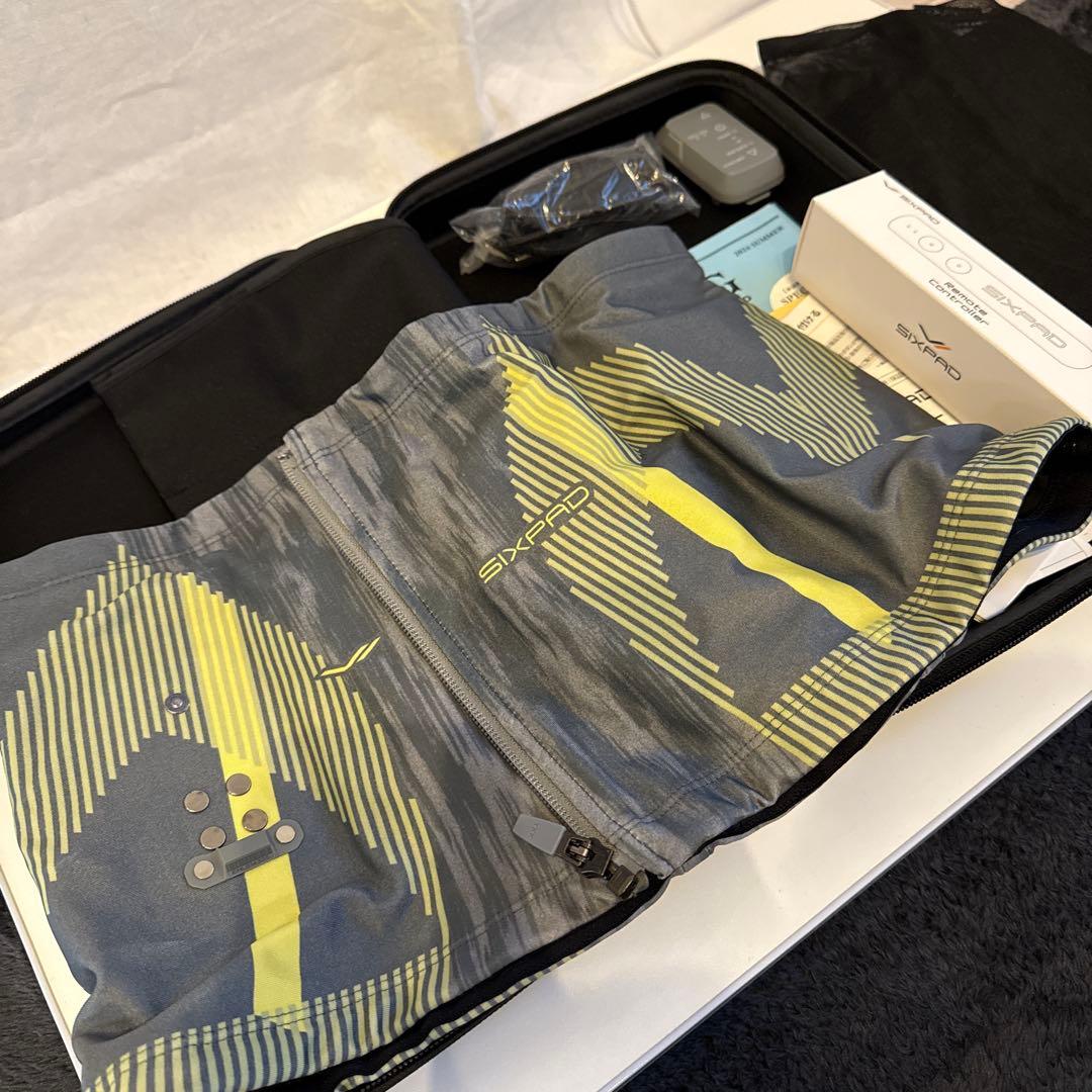 SIXPAD シックスパッド　パワースーツコアベルト　Lサイズ　別売りリモコン付