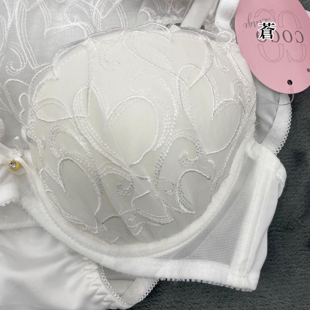 モノトーンレイヤーハート刺繍ブラショーツセット(ホワイト) - メルカリ