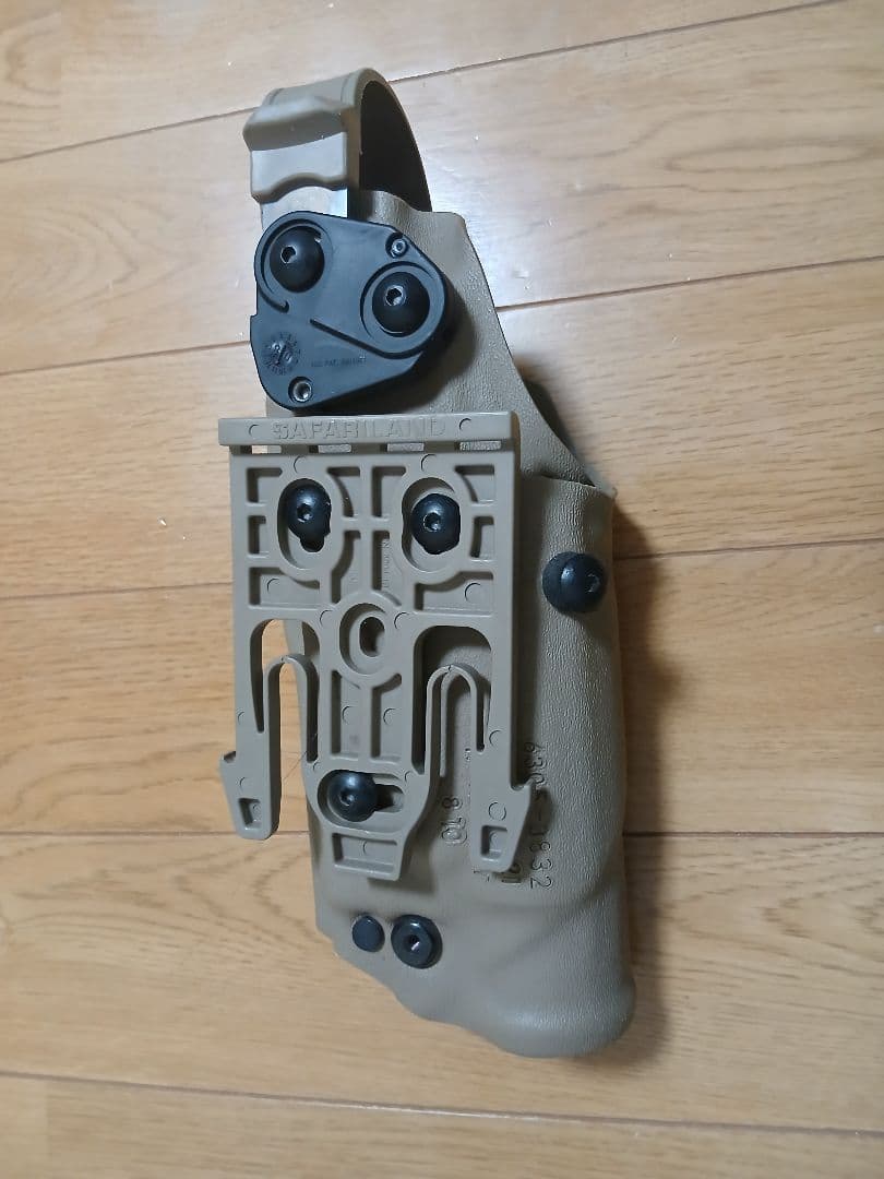 実物Safariland 6305-3832 ホルスター glock17 22