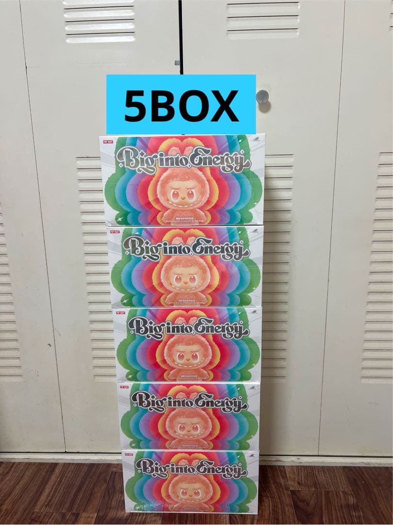 LABUBU THE MONSTERS Big into Energy いぐるみ