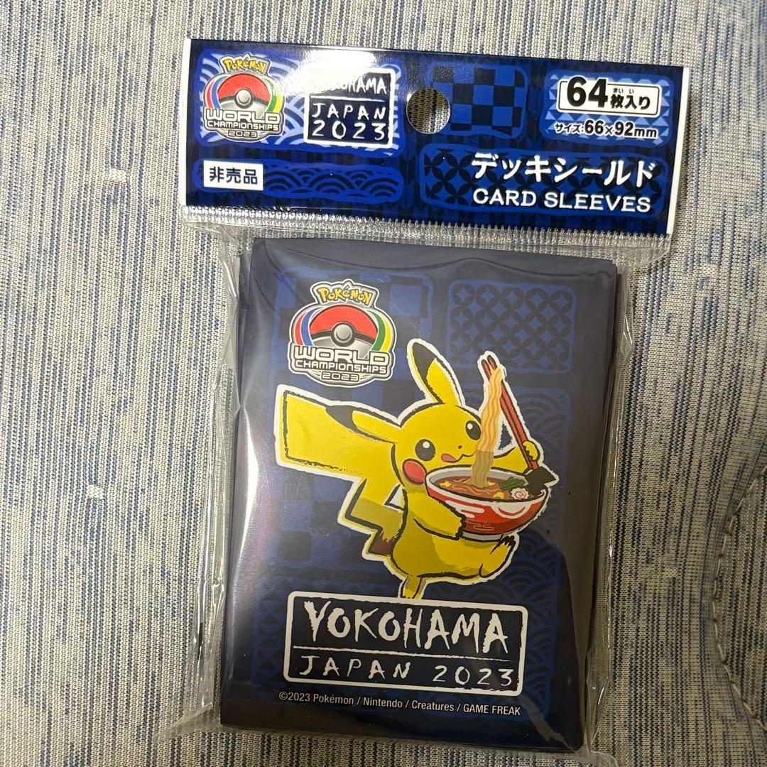 【選手限定】WCS　2023　スリーブ　デッキシールド　横浜 ポケモンカード WCS 2023 横浜 ピカチュウ デッキシールド ラーメン