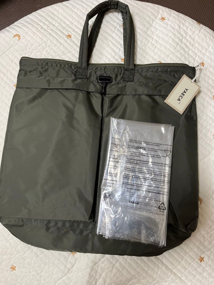 【新品】ヤエカ　yaeca ヘルメットバッグ　オリーブ
