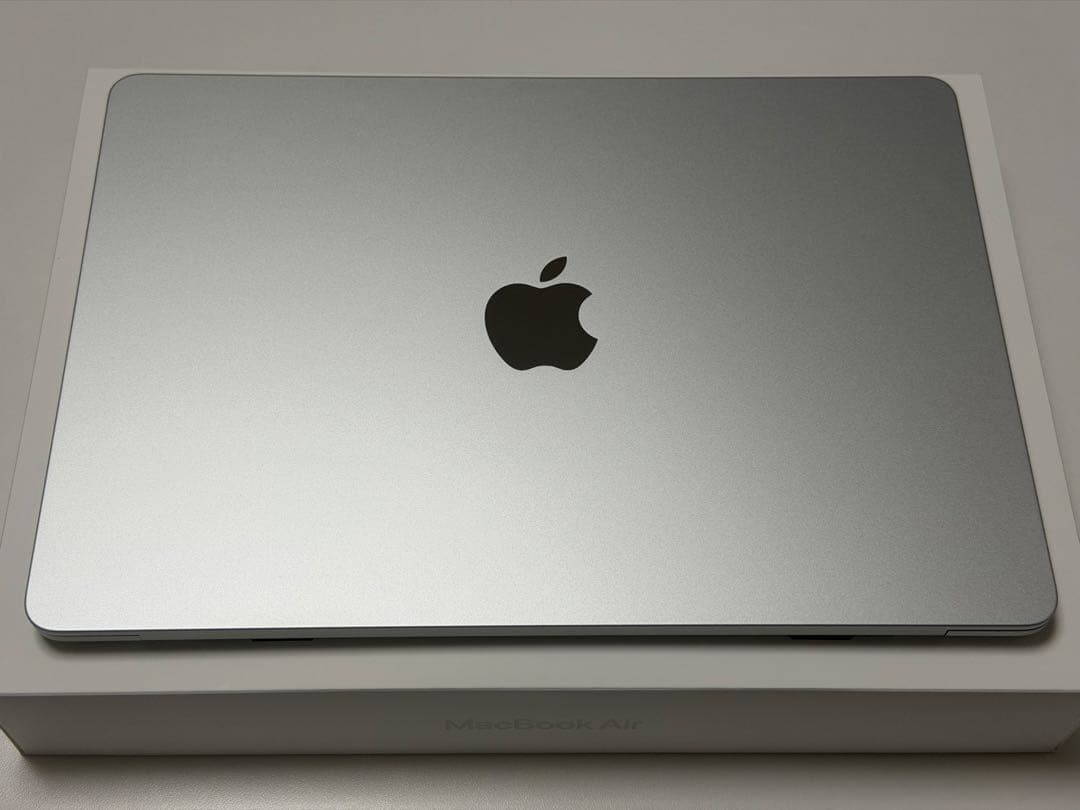 MacBook Air M4 13インチ シルバー 16GB 256GB Apple MacBook Air 13.6インチ Liquid Retinaディスプレイ Early 2025
