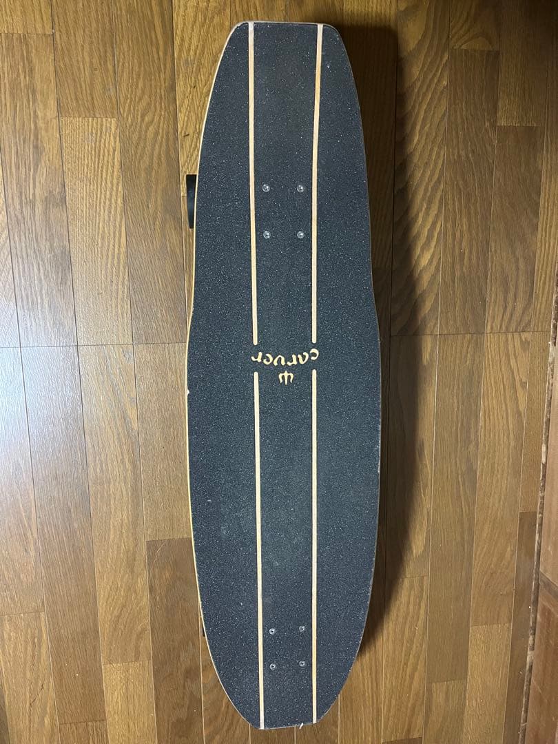 Carver 35.5 スケートボード　タイラーハジキアンモデル