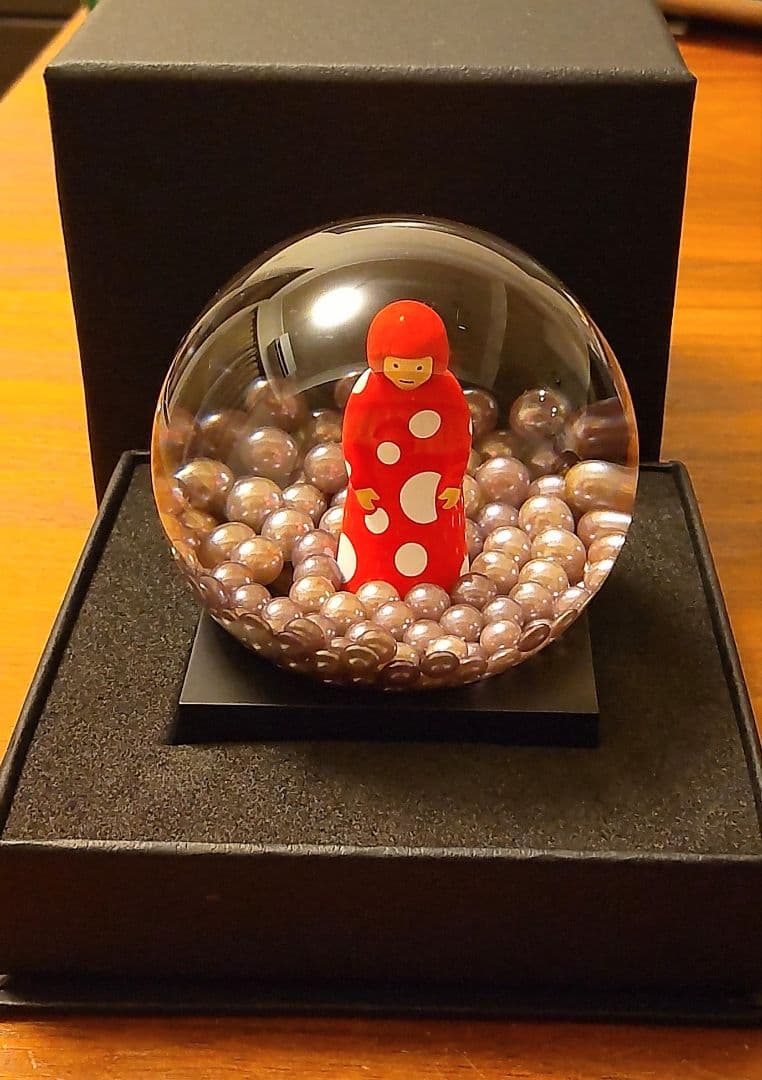 草間彌生】スノードーム YAYOI 箱付き 新品 / オブジェ 草間弥生