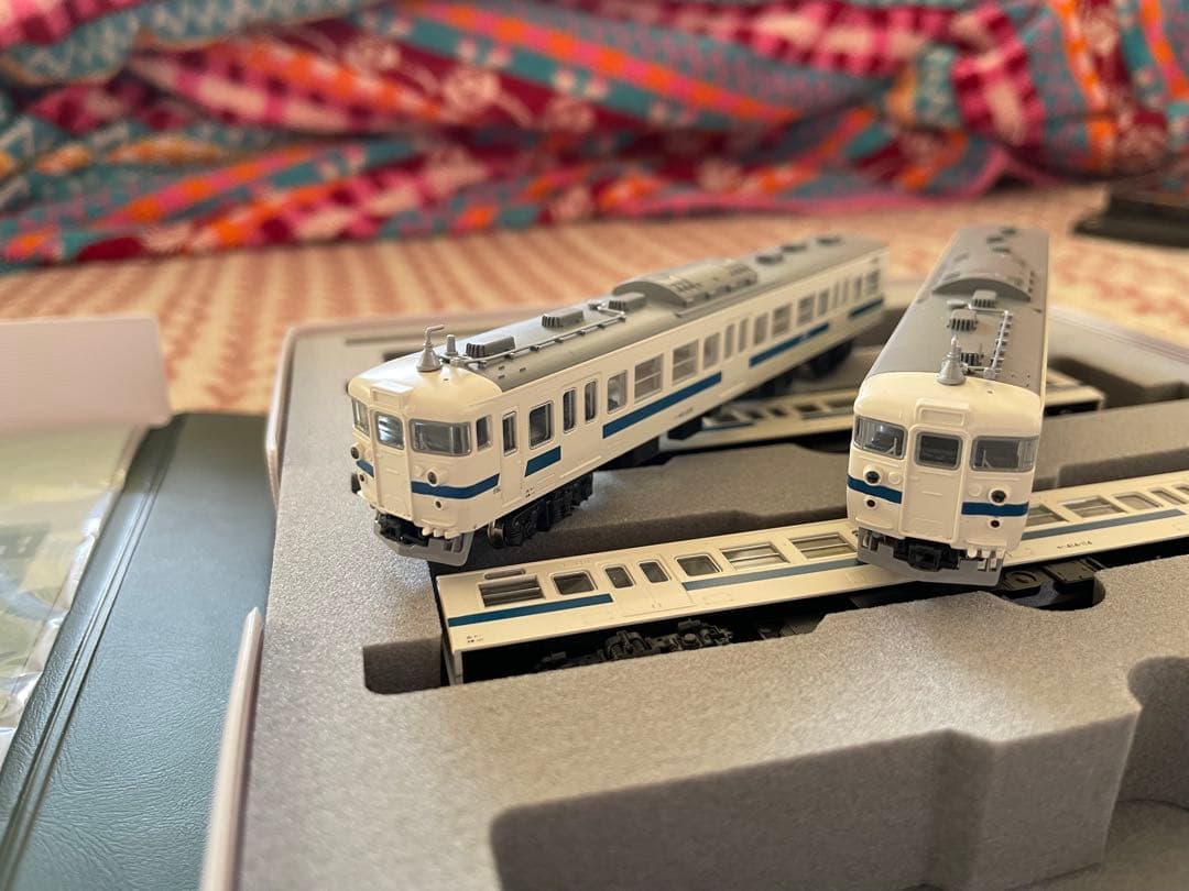 JR 415系100番台（常磐線・新色）4両基本セット 部品未使用 10-437