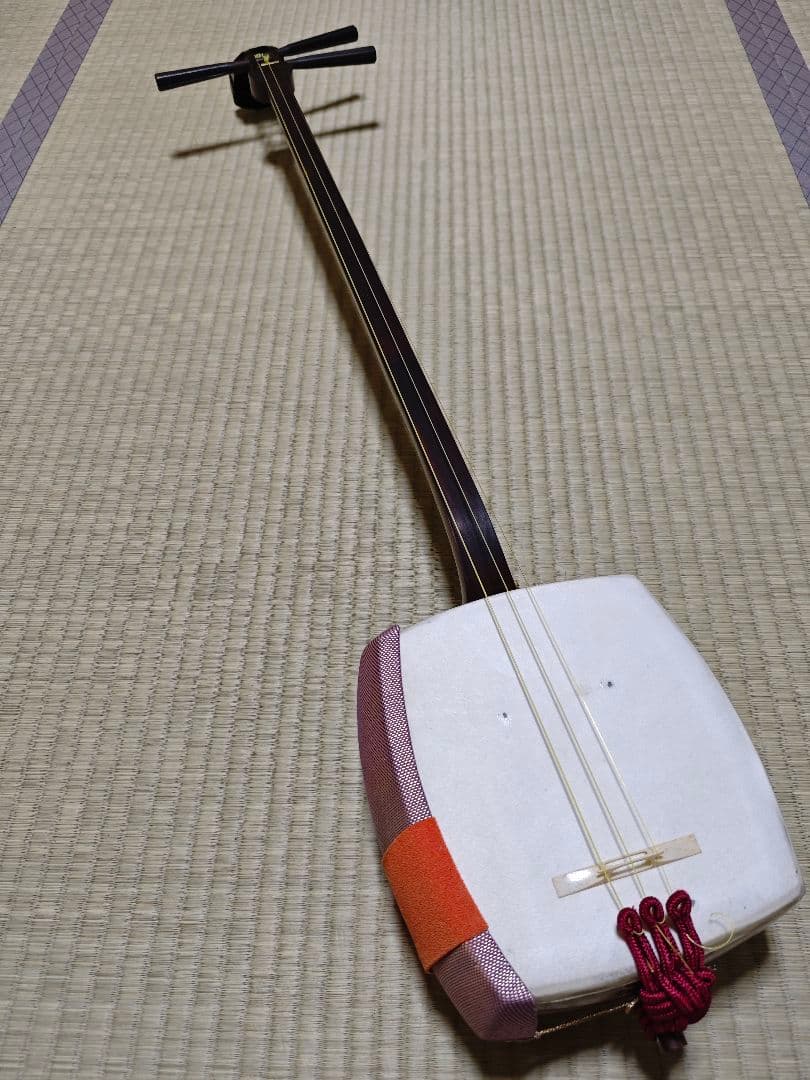 三味線本体 駒付き 細棹 皮破れ無し 天然皮
