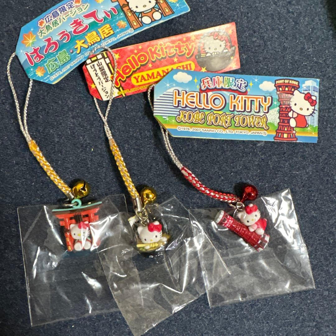 ご当地キティ】ハローキティ 兵庫 山梨 広島 限定 - メルカリ