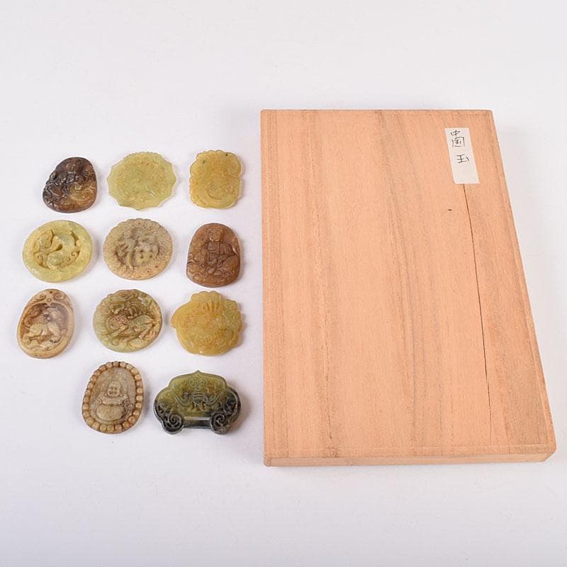 中国　玉石彫刻　玉器　玉珮　根付　11点まとめて　V　R8957